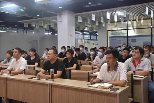 定興縣金臺開發區 企業安全生產與養老服務業務培訓雙管齊下